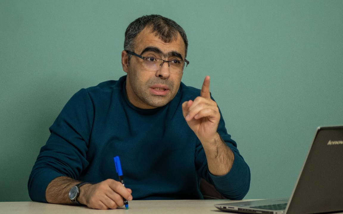 <?php the_title(); ?>